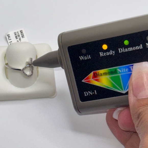 Genuine Real Diamond Cross Heart ring, Custom designed stunning gift for her HOT - Picture 2 of 4